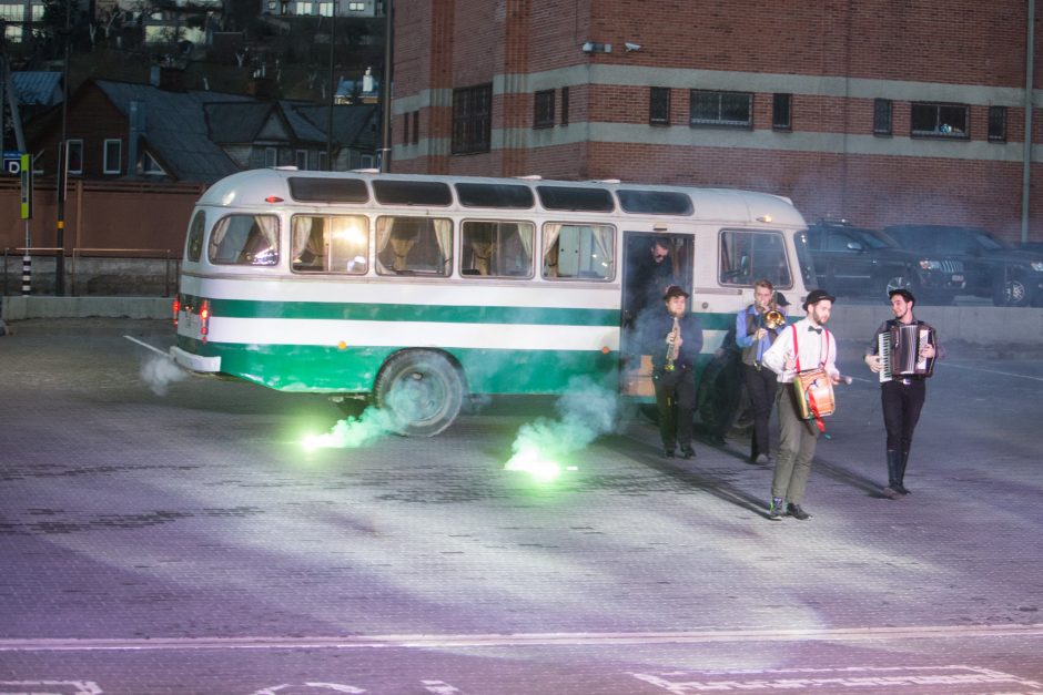 Kauno autobusų stotyje teatralams įteiktos „Fortūnos“