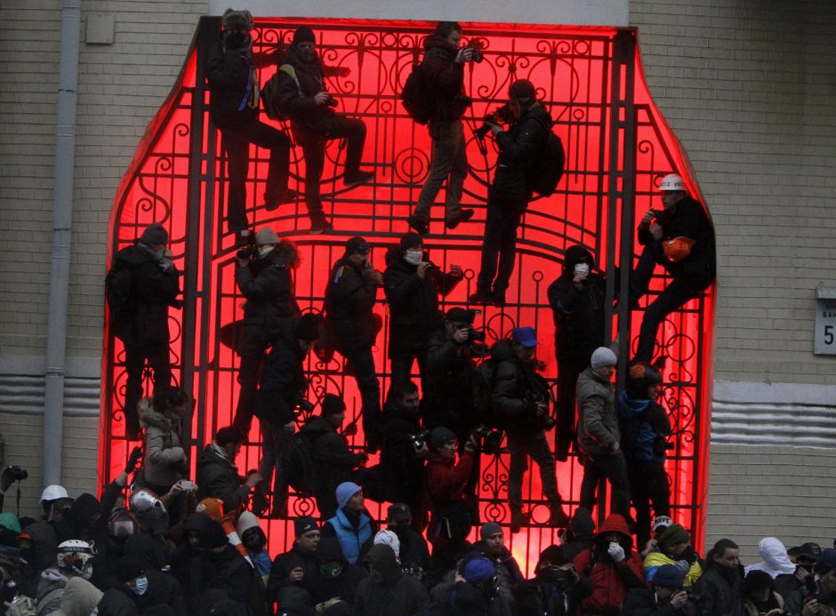 Protesto akcija Kijevo Nepriklausomybės aikštėje peraugo į visuotinį streiką