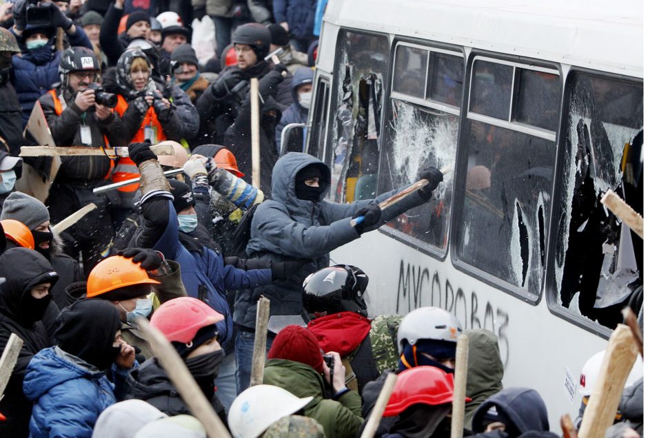 Per susidūrimus Kijeve nukentėjo daugiau kaip 30 milicininkų ir 24 protestuotojai