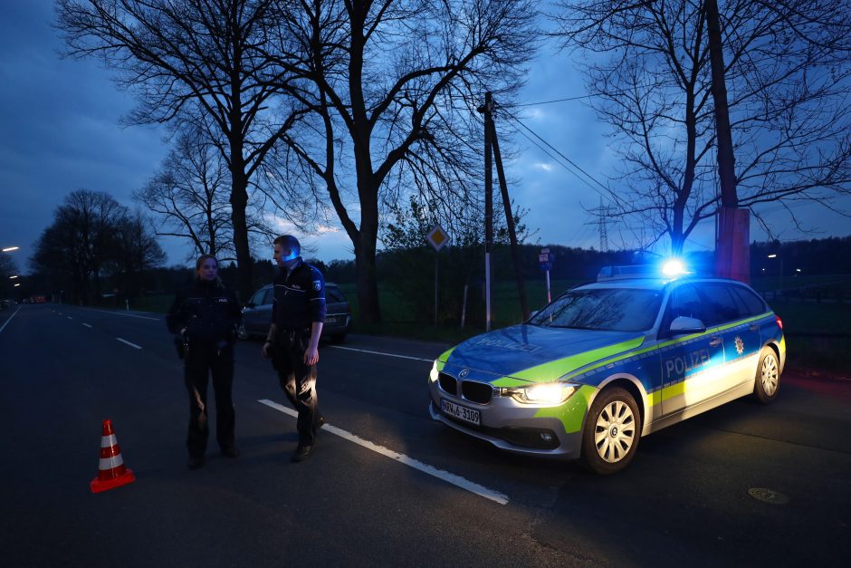 Tiriama sprogdinimų prie „Borussia“ autobuso „islamistinė gija“