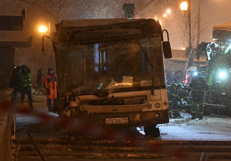 Per autobuso avariją Maskvoje žuvo penki žmonės 