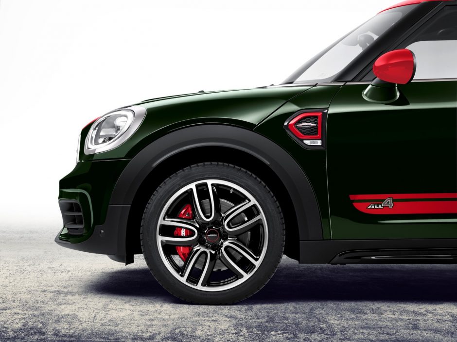 „MINI Countryman“ turės ir sportišką versiją