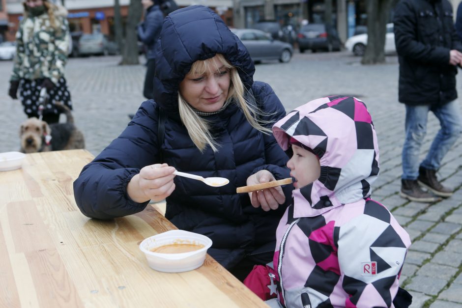 Klaipėdiečiai maltiečių sriubos paragauti nesiveržė