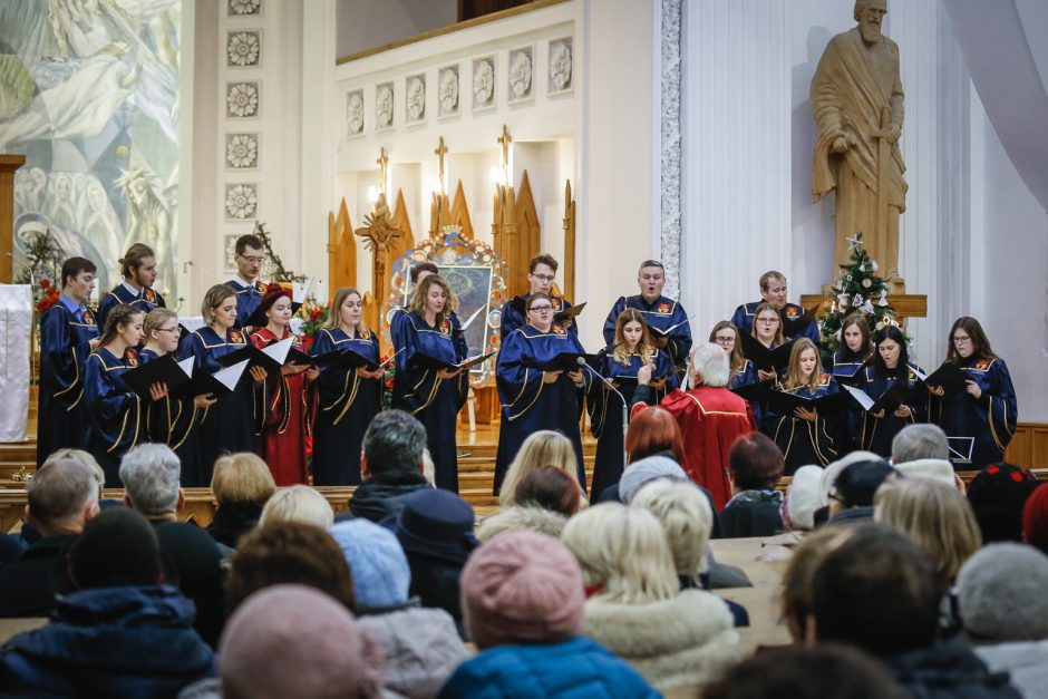 Giesmės virpino klaipėdiečių širdis