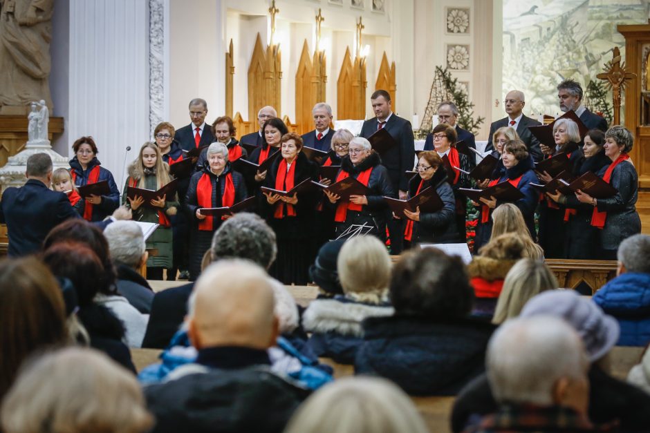 Giesmės virpino klaipėdiečių širdis