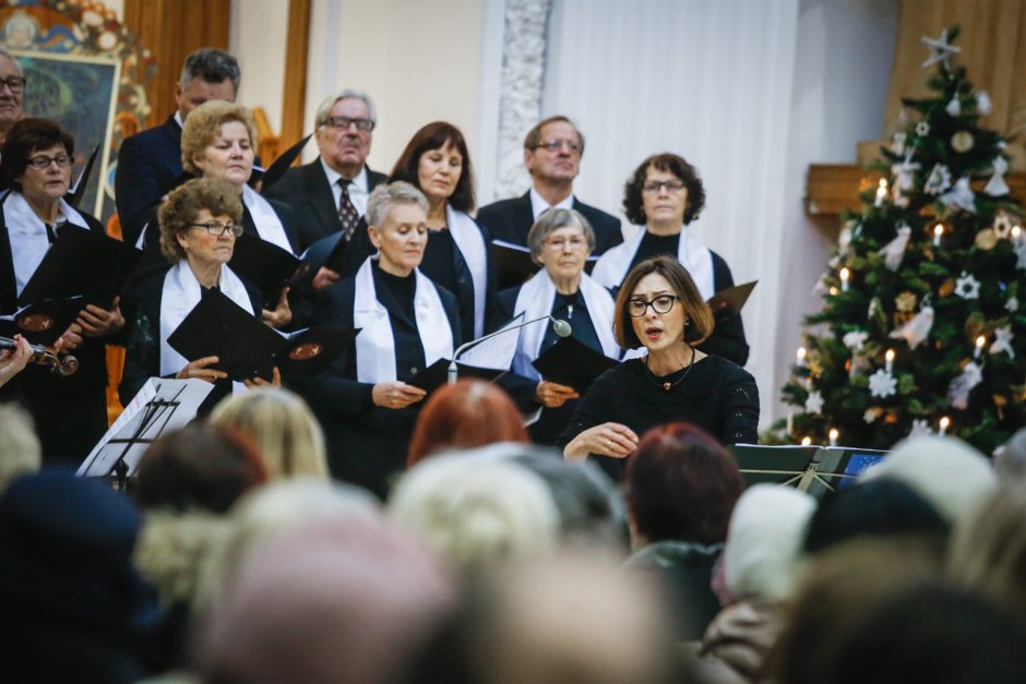 Giesmės virpino klaipėdiečių širdis