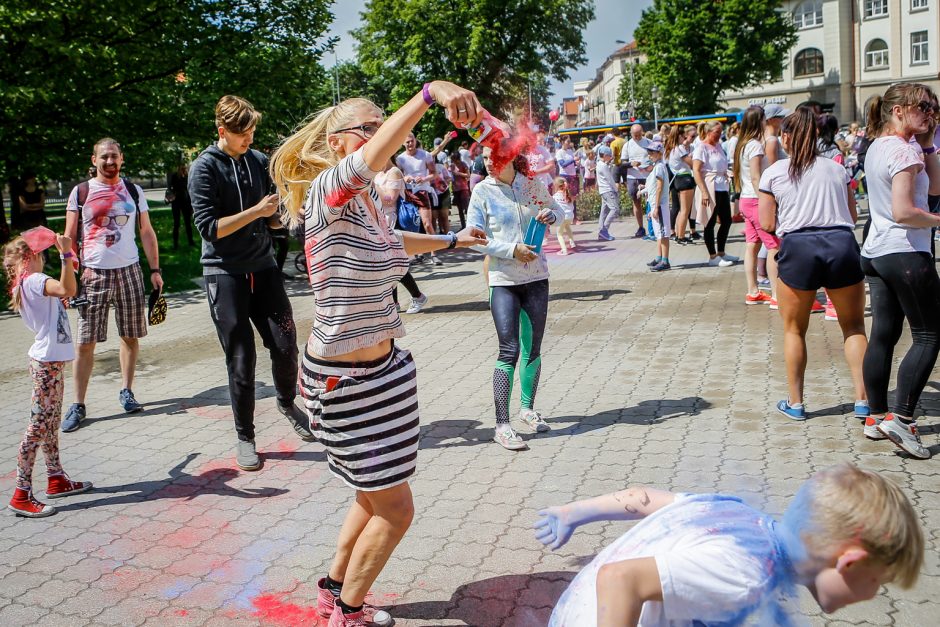 Renginys „Nuspalvink Klaipėdą“ sutraukė šimtus miestiečių