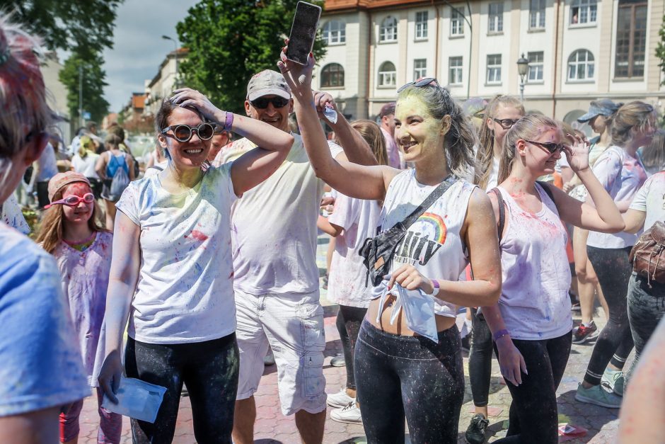 Renginys „Nuspalvink Klaipėdą“ sutraukė šimtus miestiečių