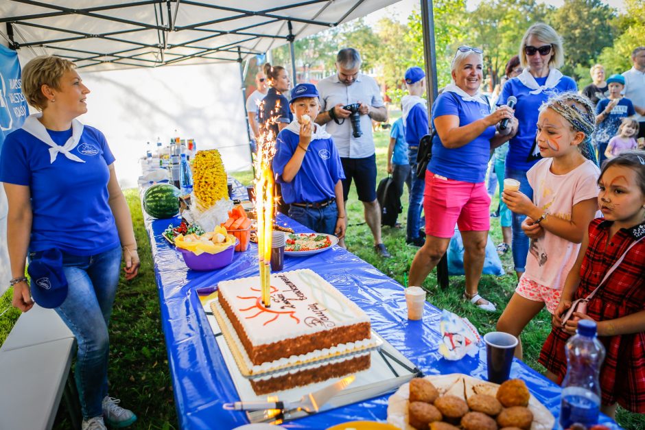 Paupių žmonės drauge palydėjo vasarą