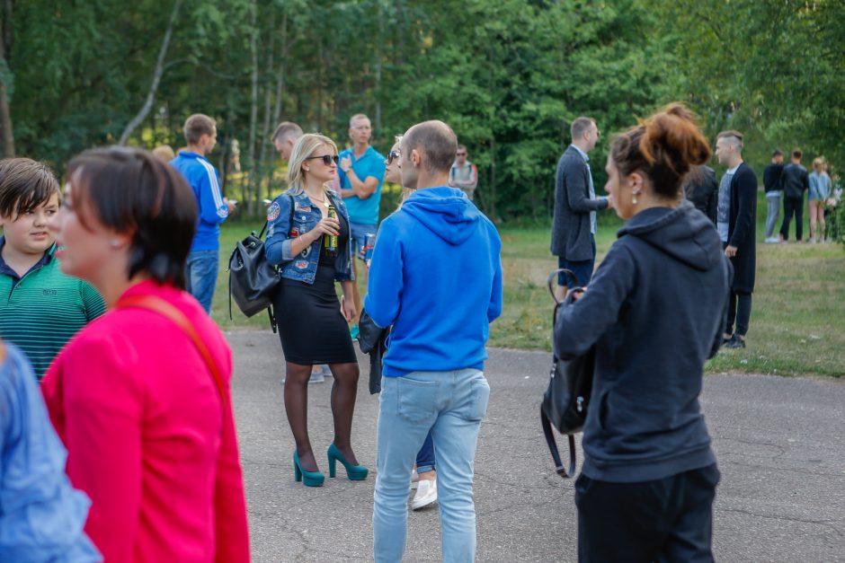 SEL sudrebino Klaipėdą: suplūdo minios gerbėjų