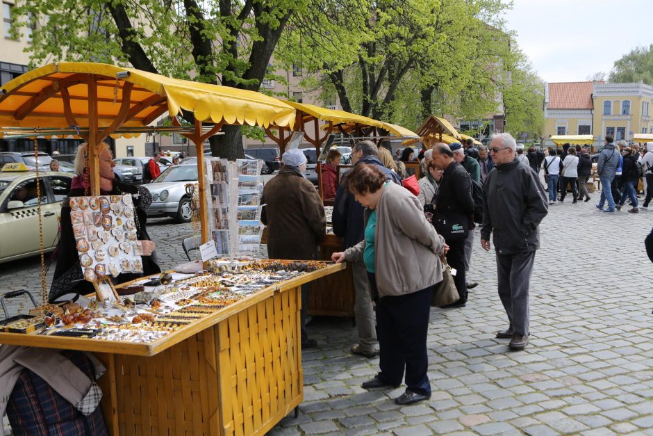 Kruizinį lainerį pasitiko jomarkas