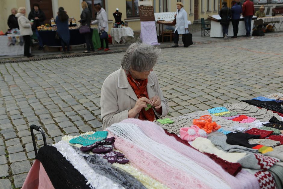 Kruizinį lainerį pasitiko jomarkas