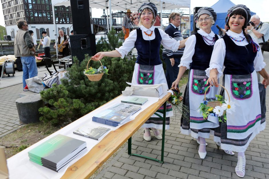 Klaipėdoje atidarytas pramoninės žūklės sezonas