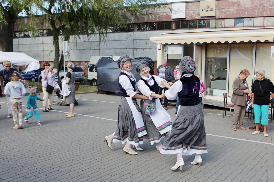 Klaipėdoje atidarytas pramoninės žūklės sezonas