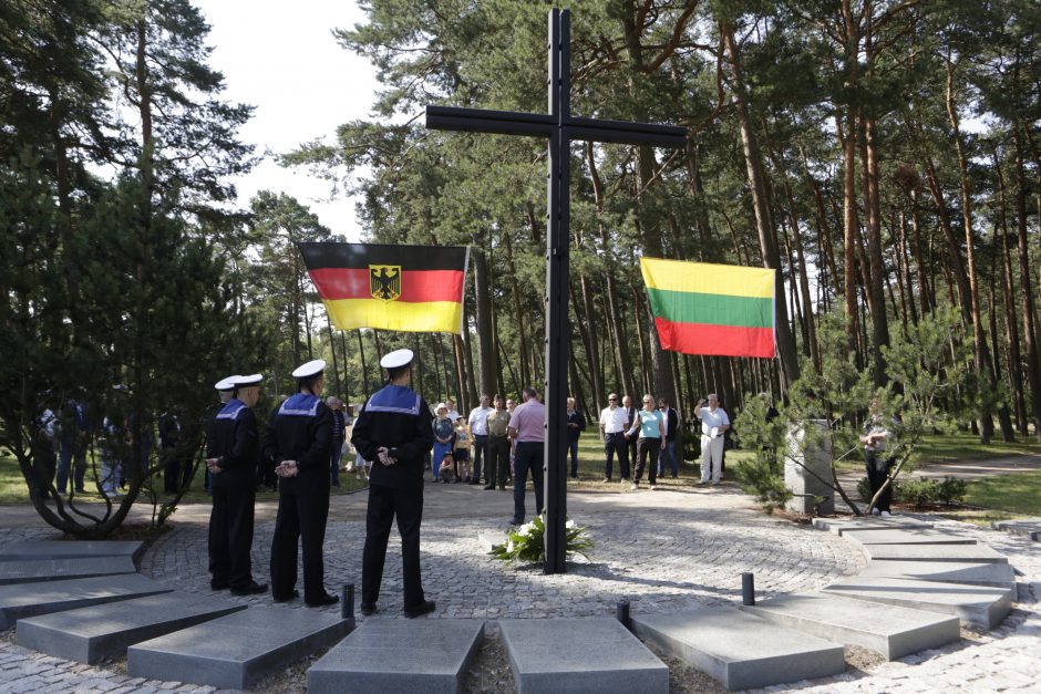 Kritusiems kariams – santūrus kapų tvarkytojų paminėjimas