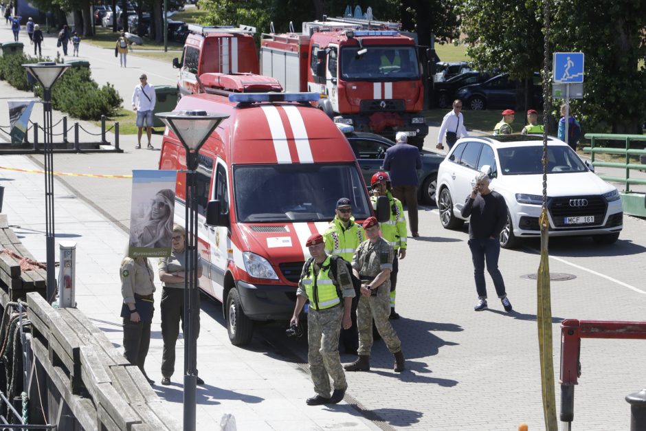 Iš Dangės upės ištrauktas nuskendusio JAV kario automobilis