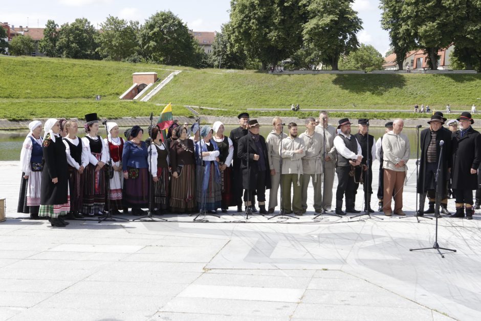 Šventė Klaipėdoje – su trispalve rankose ir širdyse