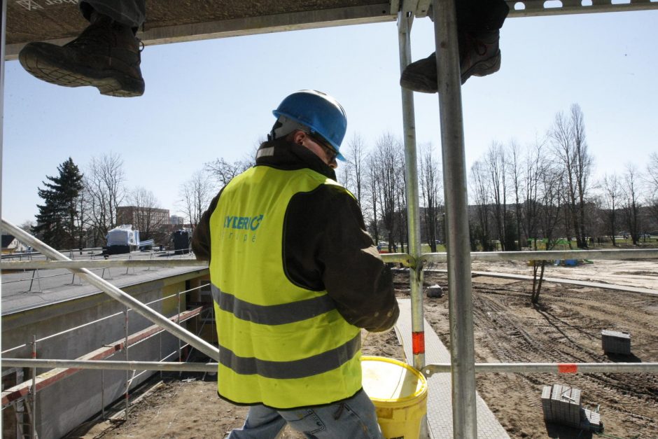 Uostamiestyje baigia pastatyti naują darželį