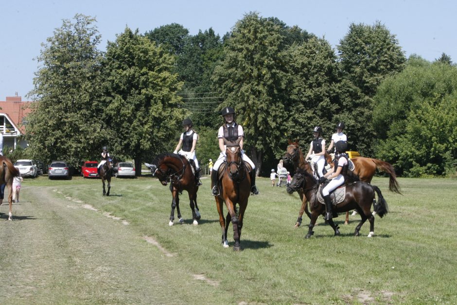 Priekulėje – žirgų sporto ir miesto šventė