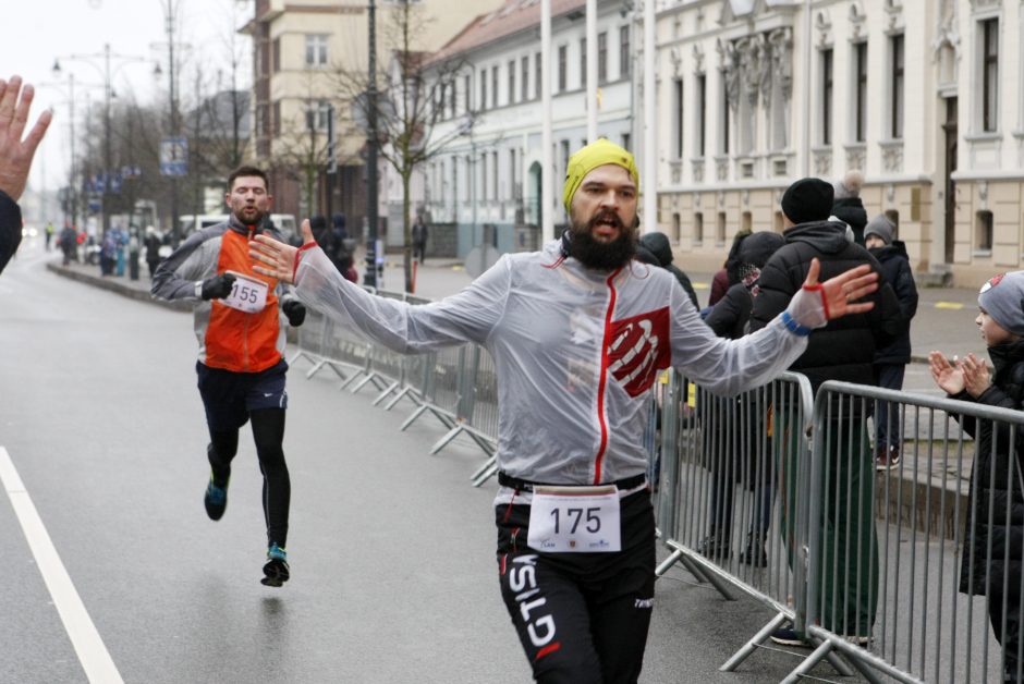 Laisvės gynėjų dienos bėgimo varžybose triumfavo A. Jakubynas ir U. Žvinklytė