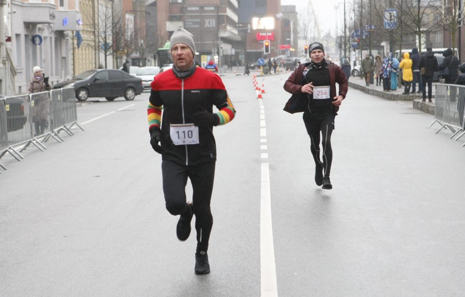 Laisvės gynėjų dienos bėgimo varžybose triumfavo A. Jakubynas ir U. Žvinklytė