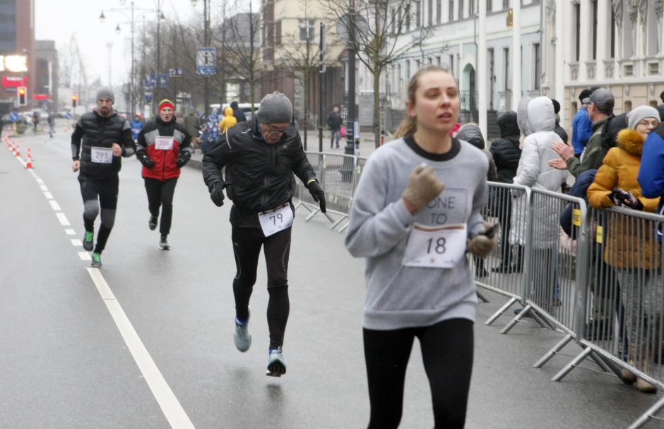 Laisvės gynėjų dienos bėgimo varžybose triumfavo A. Jakubynas ir U. Žvinklytė