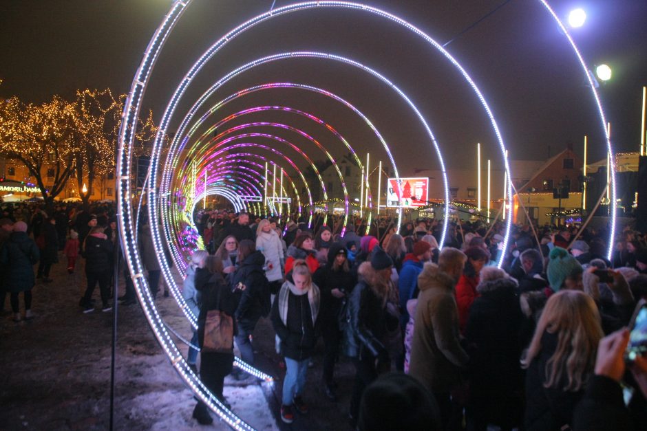 Uostamiestyje sužibo unikali Kalėdų eglutė