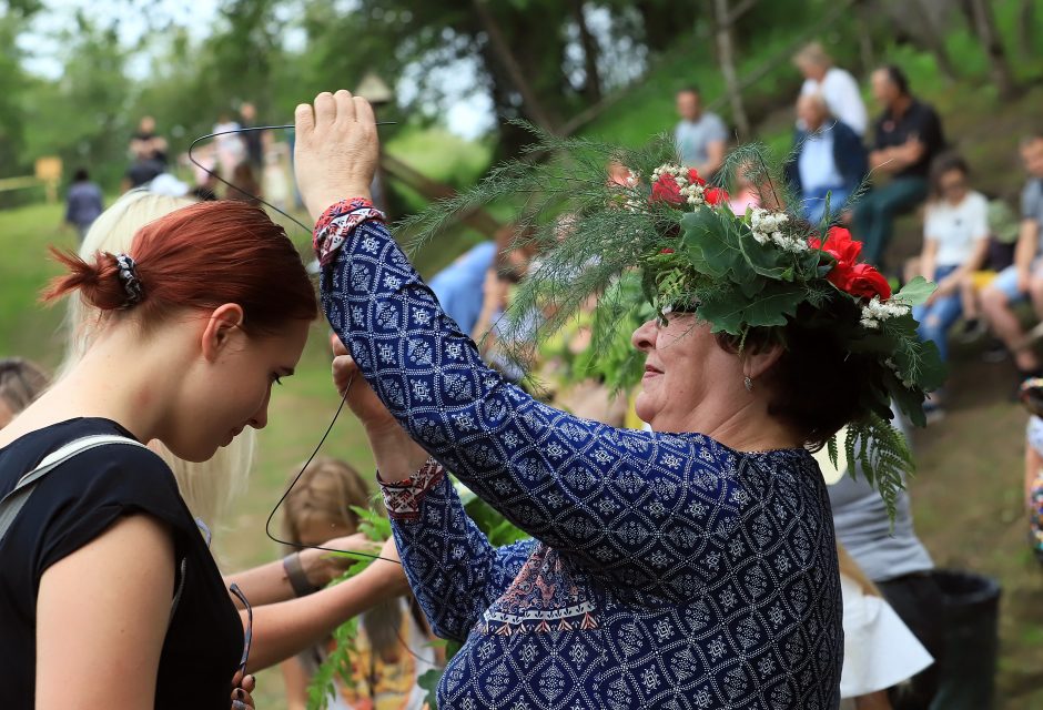 Bendruomenių Joninės sujungė tradicijų ir modernumo gijas