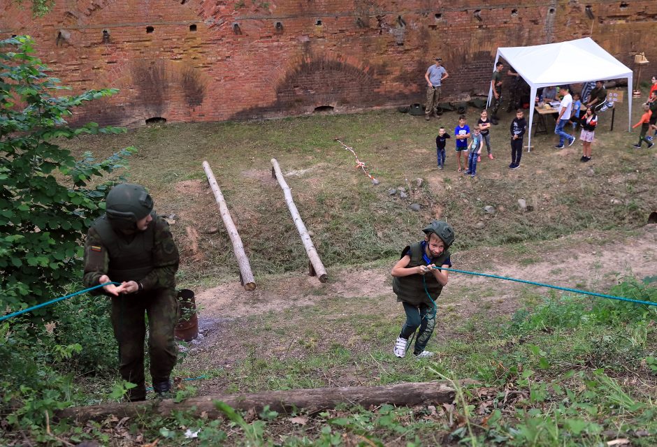 Bendruomenių Joninės sujungė tradicijų ir modernumo gijas