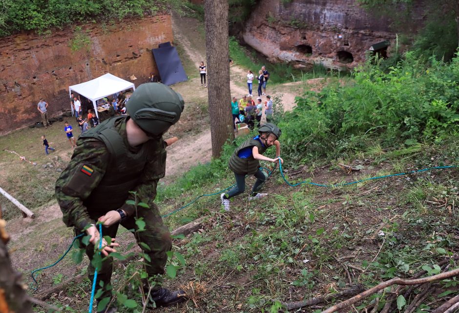 Bendruomenių Joninės sujungė tradicijų ir modernumo gijas