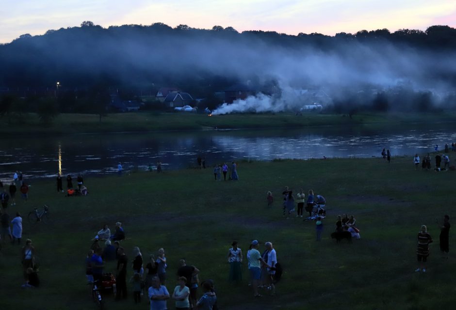 Bendruomenių Joninės sujungė tradicijų ir modernumo gijas