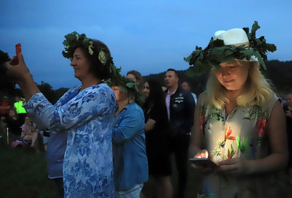 Bendruomenių Joninės sujungė tradicijų ir modernumo gijas