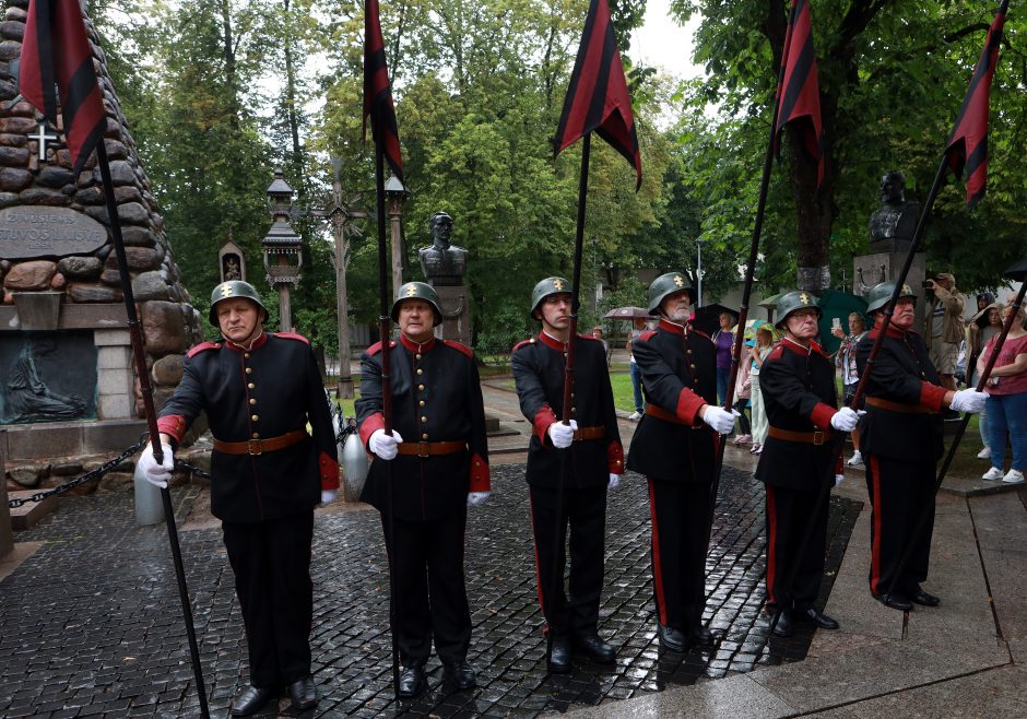 Valstybės dienos minėjimą Kaune šventę žmonės: norime, kad ir vaikams būtų svarbu