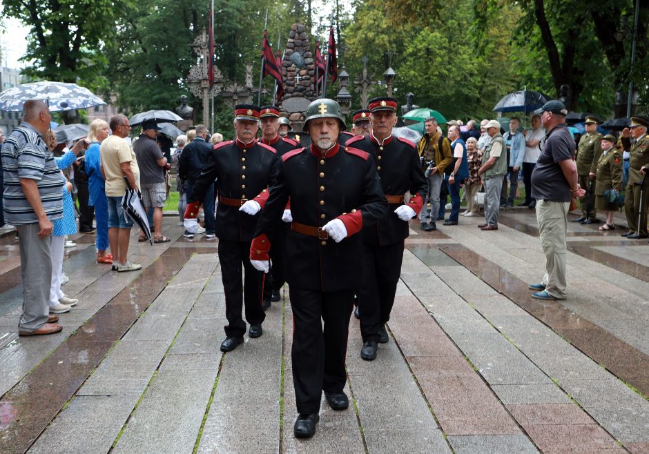 Valstybės dienos minėjimą Kaune šventę žmonės: norime, kad ir vaikams būtų svarbu