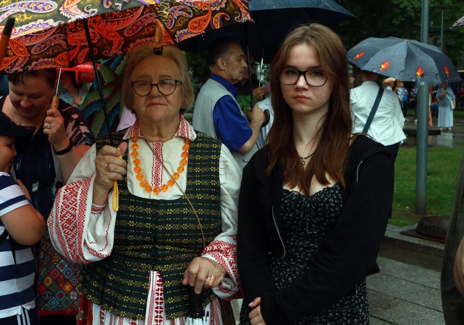 Valstybės dienos minėjimą Kaune šventę žmonės: norime, kad ir vaikams būtų svarbu