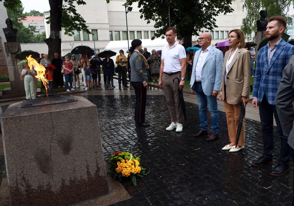 Valstybės dienos minėjimą Kaune šventę žmonės: norime, kad ir vaikams būtų svarbu