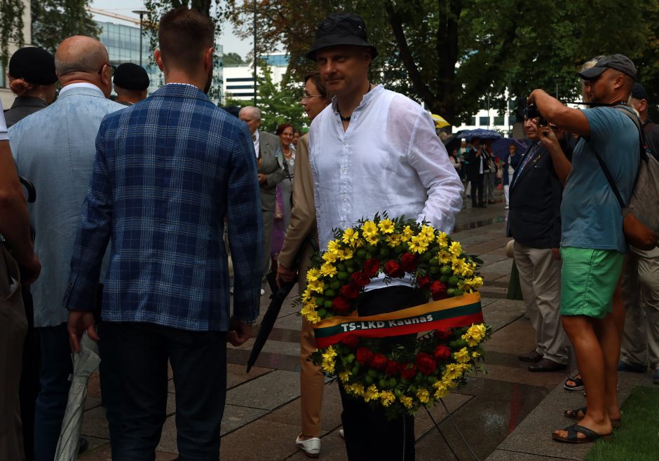 Valstybės dienos minėjimą Kaune šventę žmonės: norime, kad ir vaikams būtų svarbu