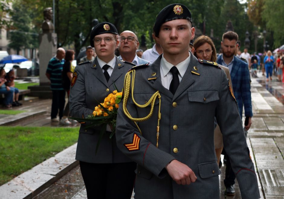 Valstybės dienos minėjimą Kaune šventę žmonės: norime, kad ir vaikams būtų svarbu