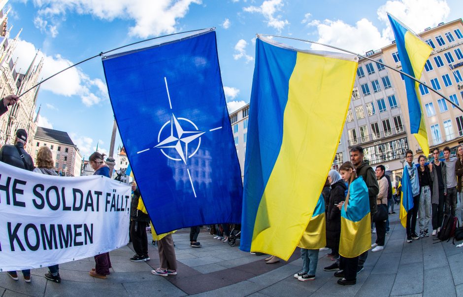 NATO pasiųs į Ukrainą nuolatinį specialųjį pasiuntinį