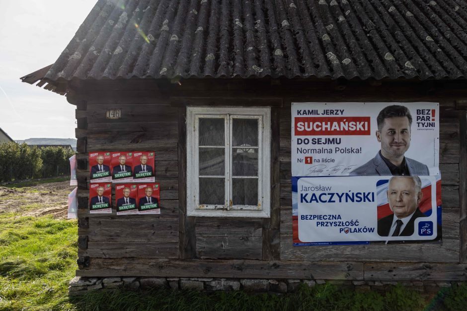 Lenkijos partijos rengia paskutiniuosius mitingus prieš sekmadienio rinkimus