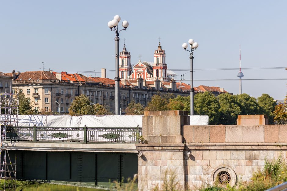 Meras: nuo Žaliojo tilto nukėlus meninę instaliaciją, naujų kol kas neplanuojama