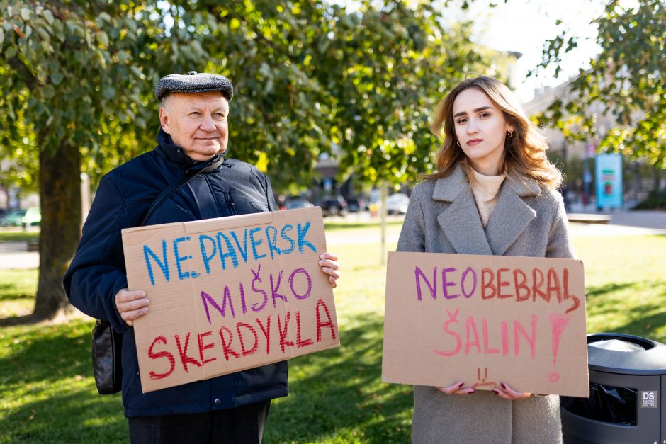 Parlamentarai neįteisino naktinių taikiklių šernams medžioti, bet galutinis priėmimas įstrigo