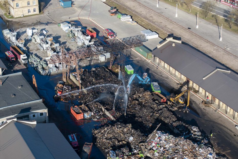 NVSC: po gaisro Paneriuose tirtuose darželiuose oro taršos nebėra