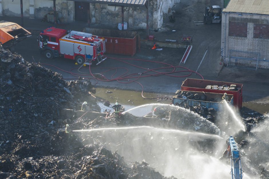 NVSC: po gaisro Paneriuose tirtuose darželiuose oro taršos nebėra