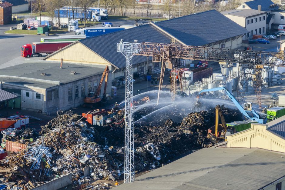 NVSC: po gaisro Paneriuose tirtuose darželiuose oro taršos nebėra