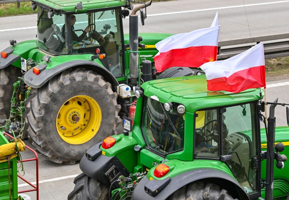 Lenkijos ūkininkai pradėjo protestą prie Ukrainos sienos