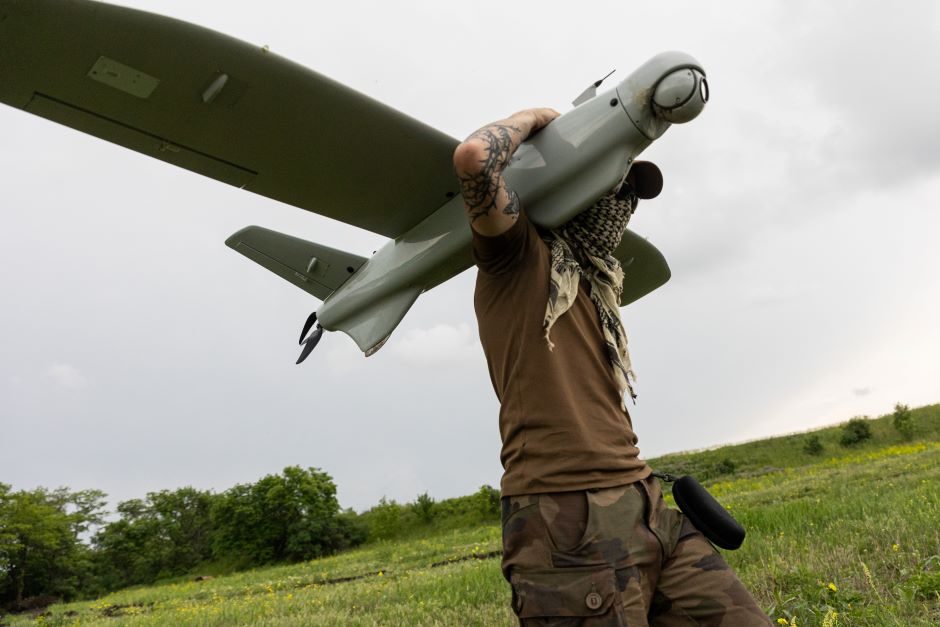 „The Insider“: per Lietuvą į Rusiją atkeliauja nepakeičiami raketų ir dronų kondensatoriai