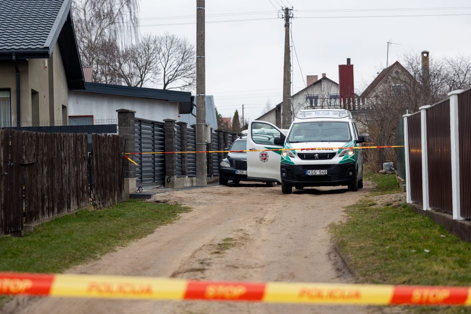 Pažinojusieji nušautą policininkę: apie konfliktus šeimoje niekada nebuvome girdėję