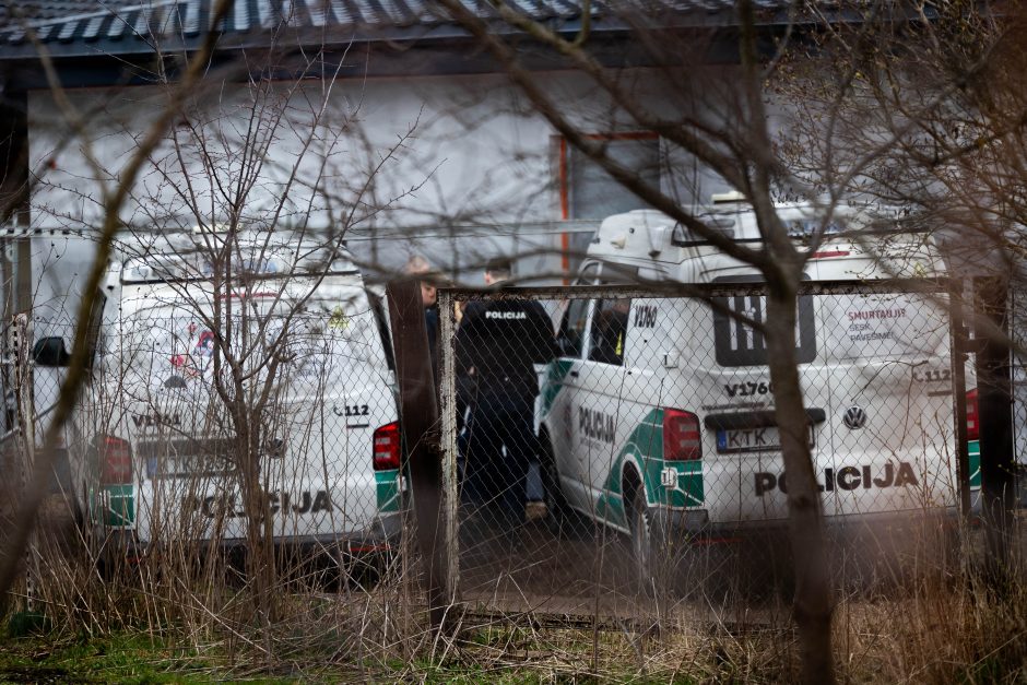 Šeimos tragedija Šalčininkuose: vyrui nušovus žmoną ir nusižudžius, našlaičiais liko du vaikai