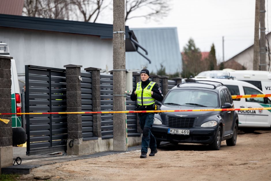 Šeimos tragedija Šalčininkuose: vyrui nušovus žmoną ir nusižudžius, našlaičiais liko du vaikai